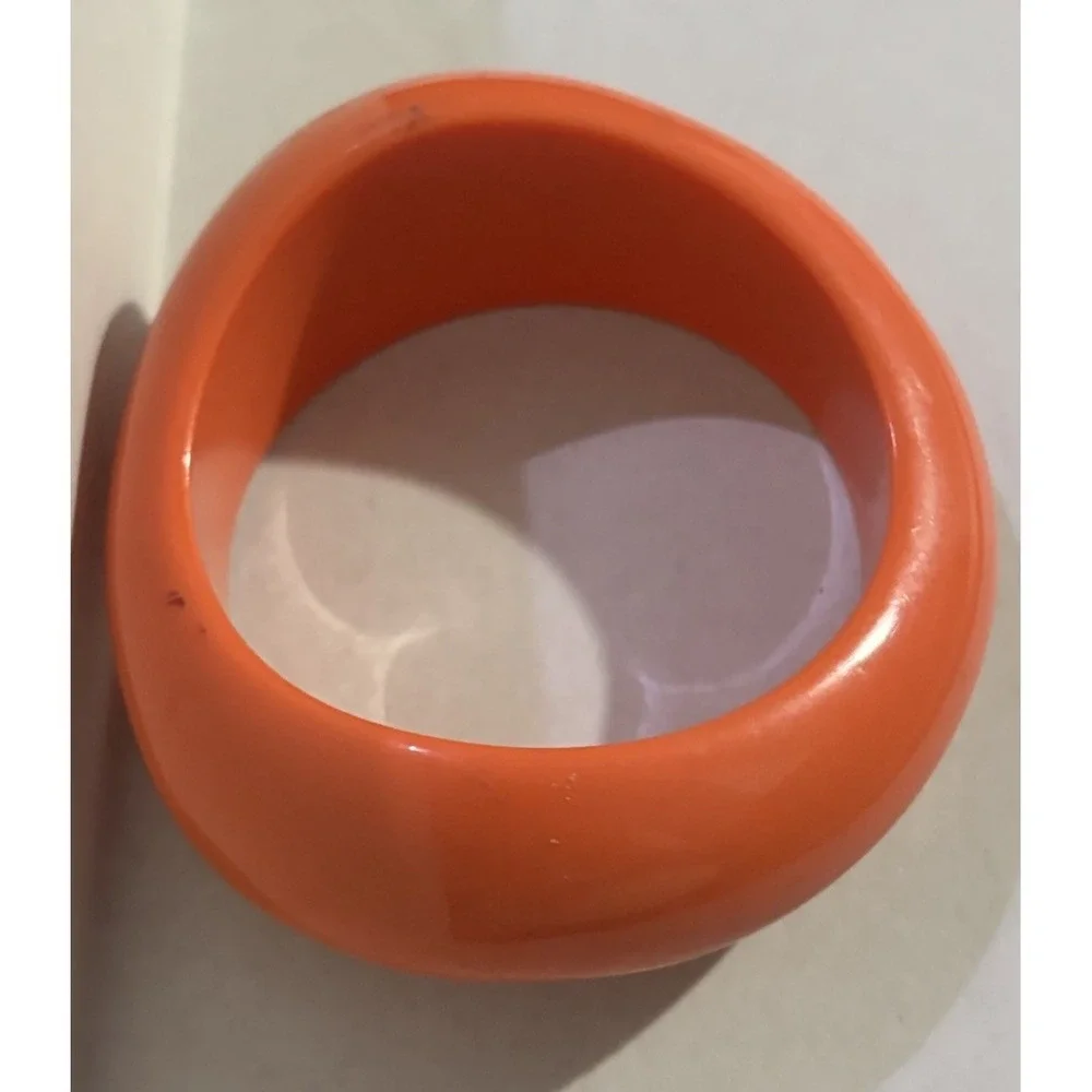 Vintage Lucite‎ Bracelet Chunky Coral Color Bangle 1-1.5x8